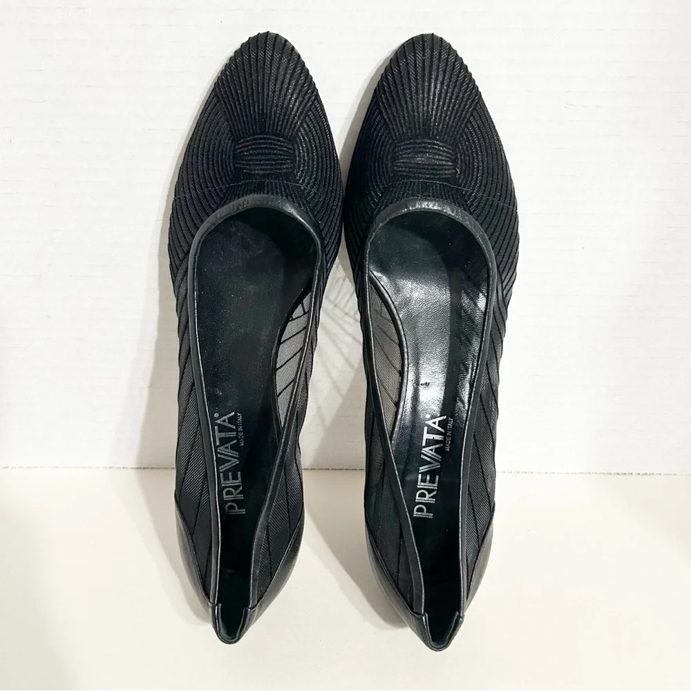Vintage Prevata Black Textured Mesh Pleated Pointed Toe Kitten Heel Pumps Italy